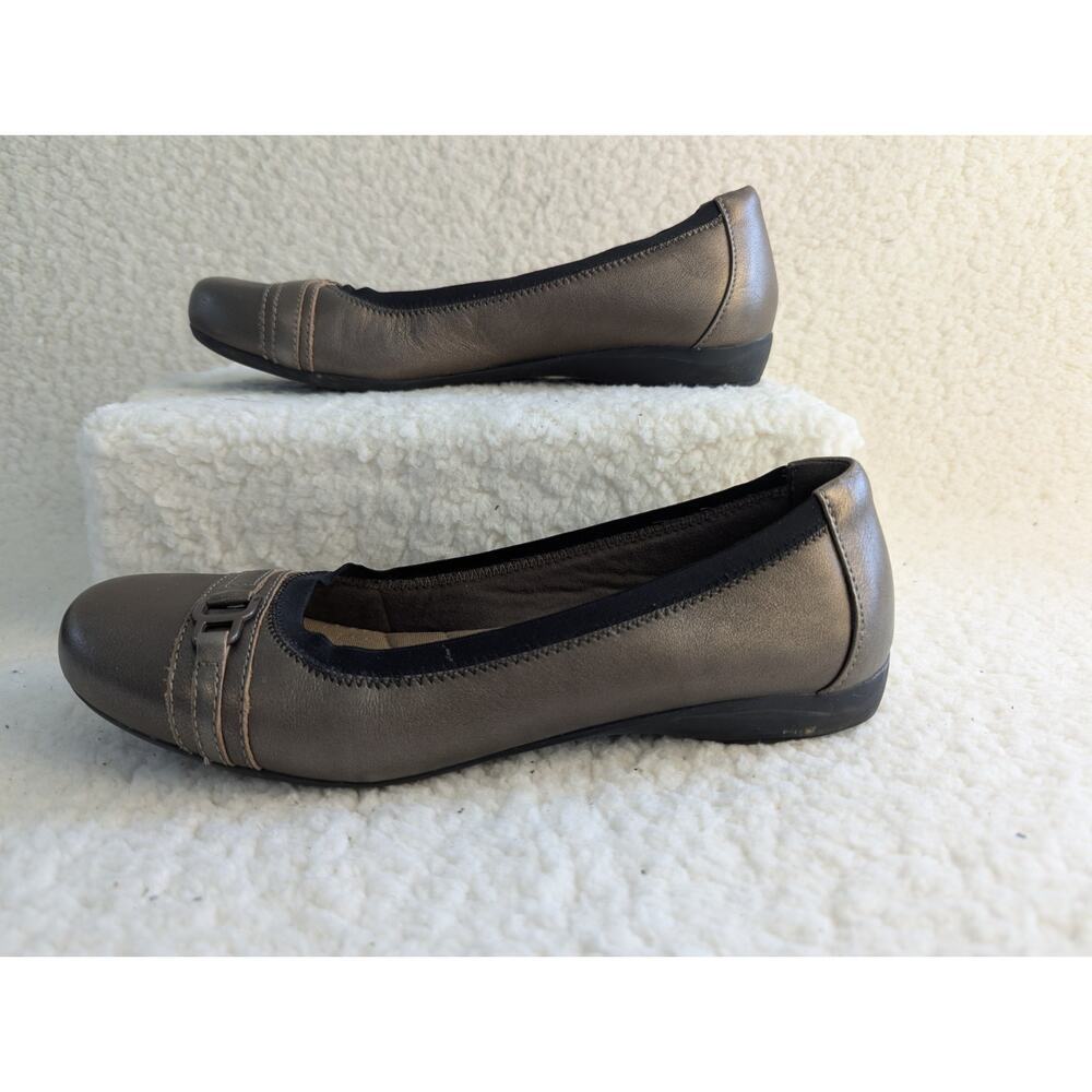 Collection Clarks Shoes Women's Size 9 Bronze Soft Cushion Flat Loafers Ballet